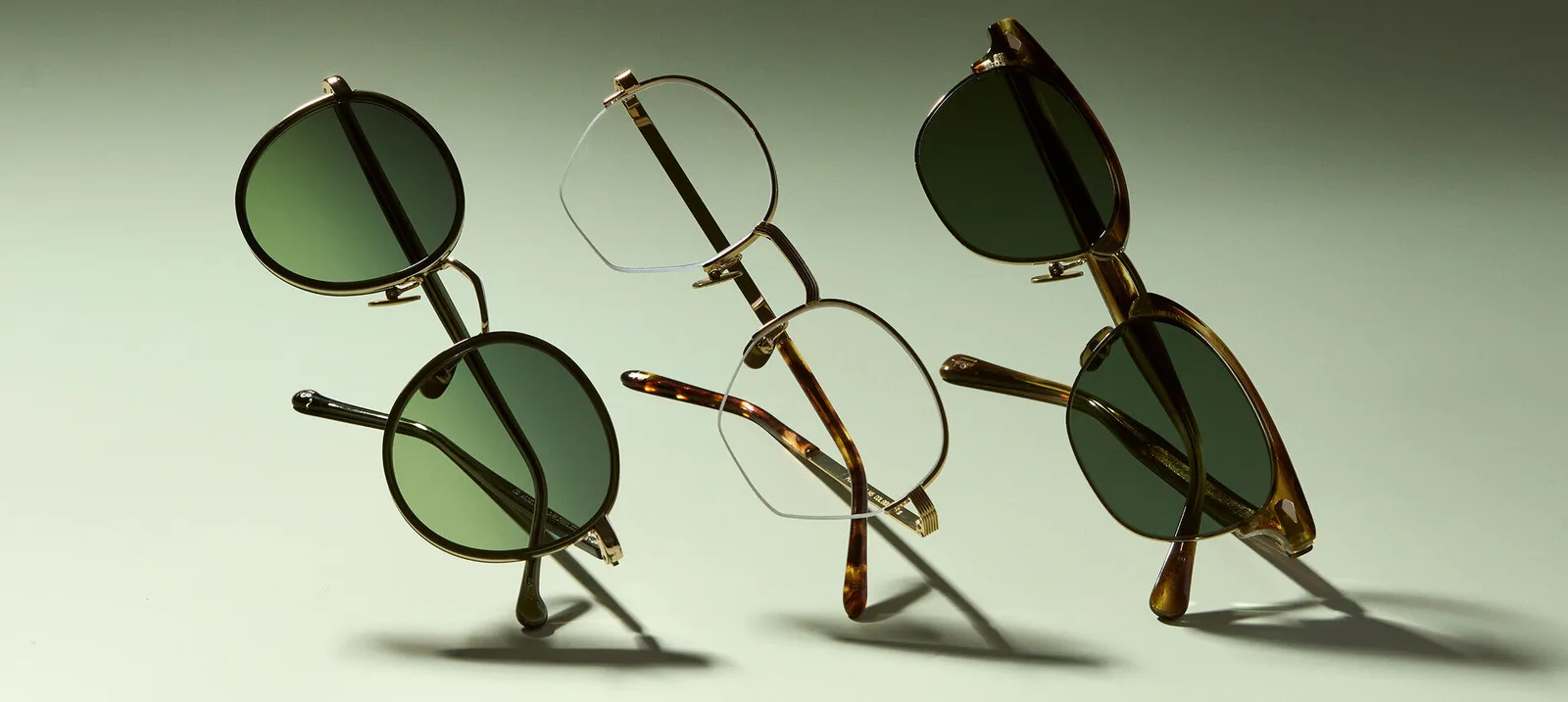 Detalle del puente en ojo de cerradura de una montura Moscot Lemtosh