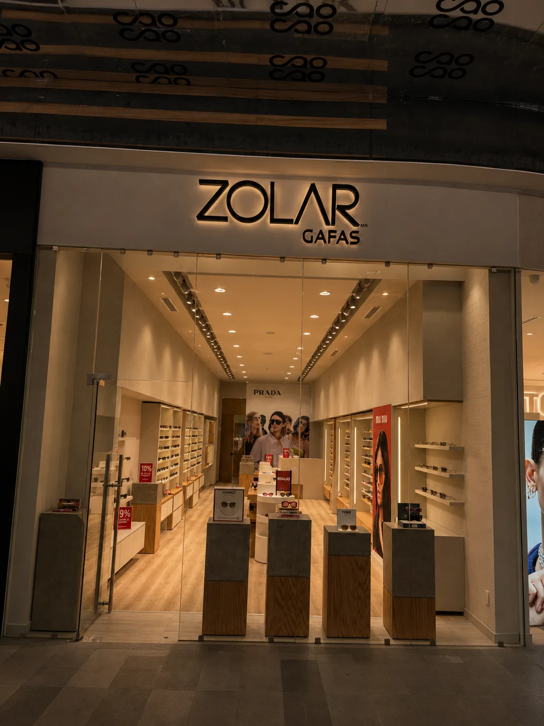 Interior de la tienda Zolar en Plaza Vía Viva, Guadalajara